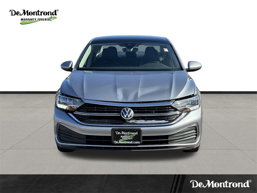 Used 2024 Volkswagen Jetta SE video 2
