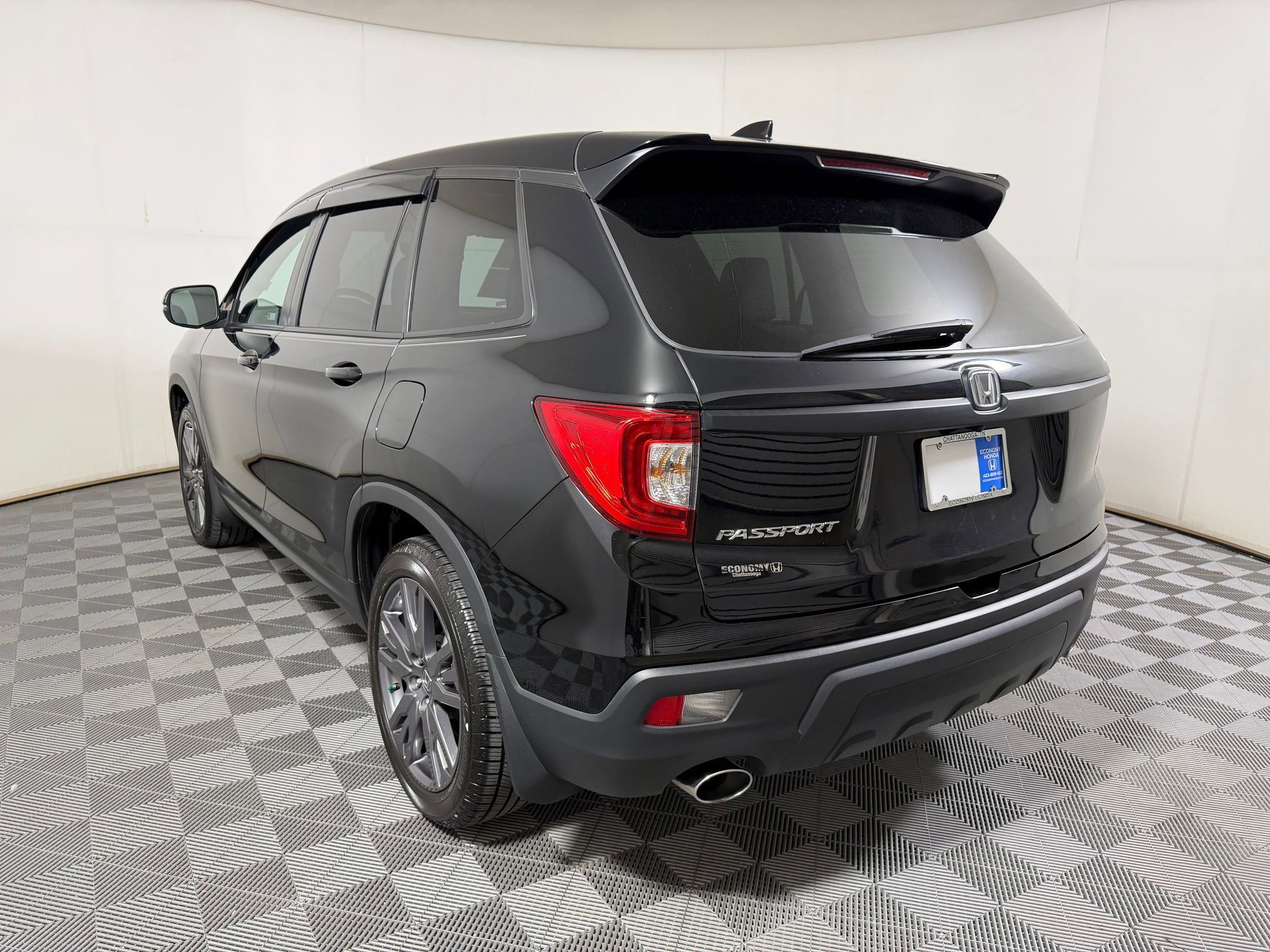 Used 2021 Honda Passport EX-L image 2