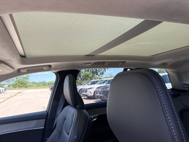 New 2026 Volvo XC90 B6 Ultra w/ Lounge Package image 13