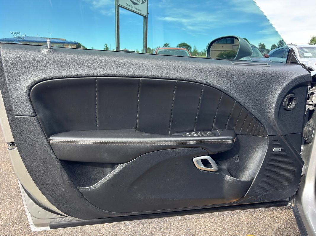 Used 2015 Dodge Challenger R/T Plus RWD image 13