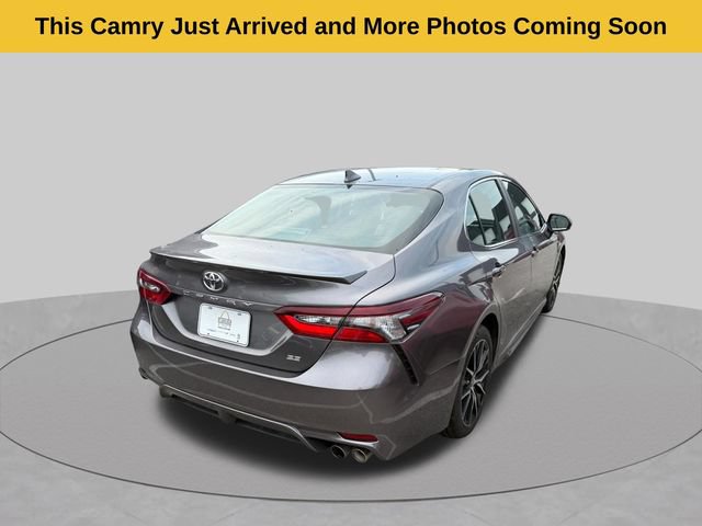 Used 2024 Toyota Camry SE FWD image 4