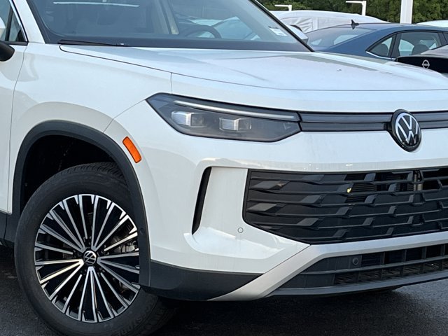 New 2026 Volkswagen Tiguan S AWD/4WD image 3