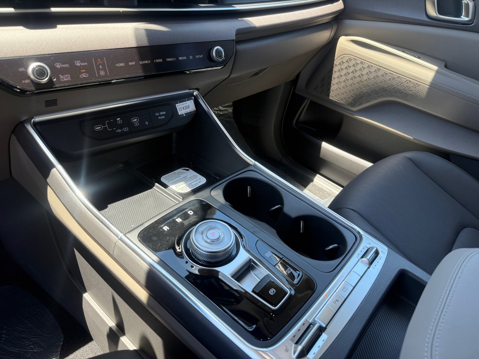New 2026 Kia Carnival SX FWD image 13