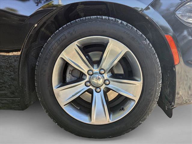 Used 2016 Dodge Charger SXT image 13