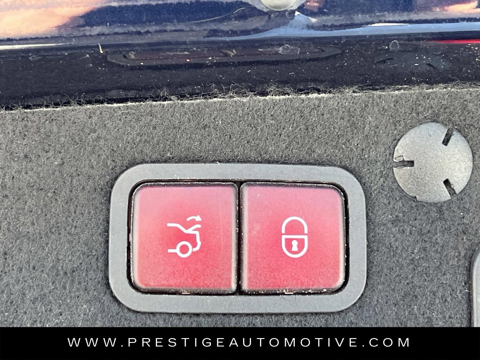 Used 2019 Mercedes-Benz C 300 4MATIC Sedan image 14