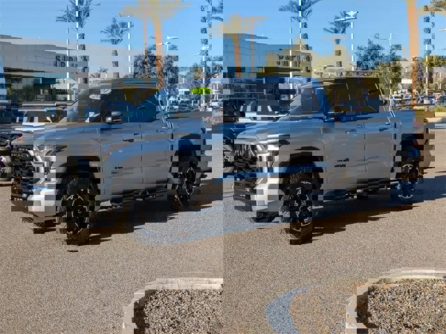 Used 2024 Toyota Tundra Limited image 2