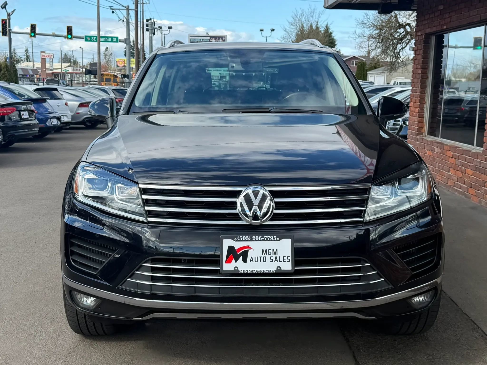 Used 2015 Volkswagen Touareg Sport AWD/4WD image 7