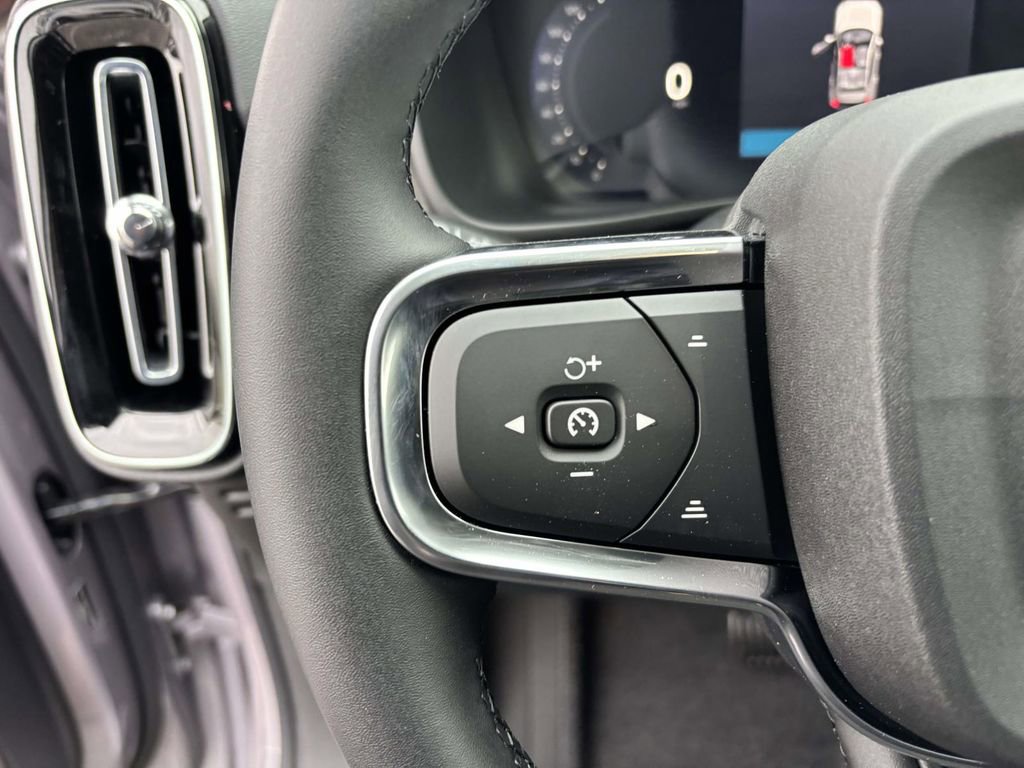 New 2026 Volvo XC40 B5 Plus w/ Protection Package Premier image 17