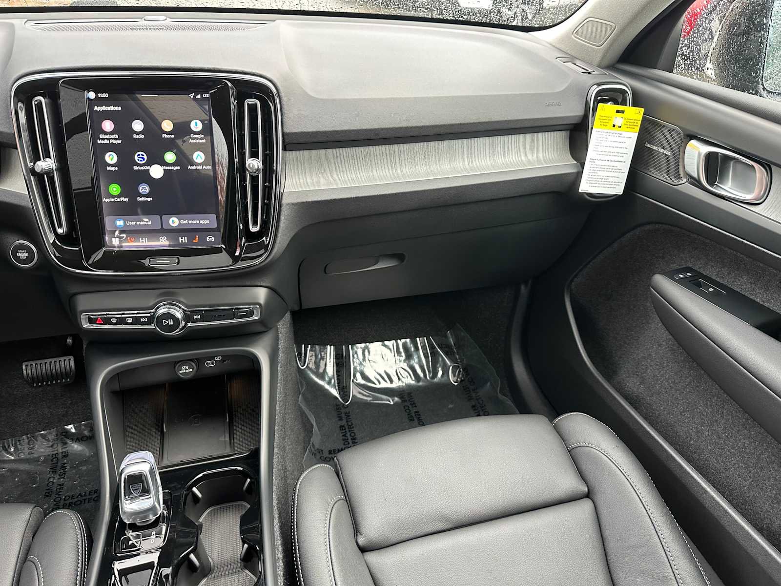 New 2026 Volvo XC40 B5 Ultra w/ Climate Package image 18