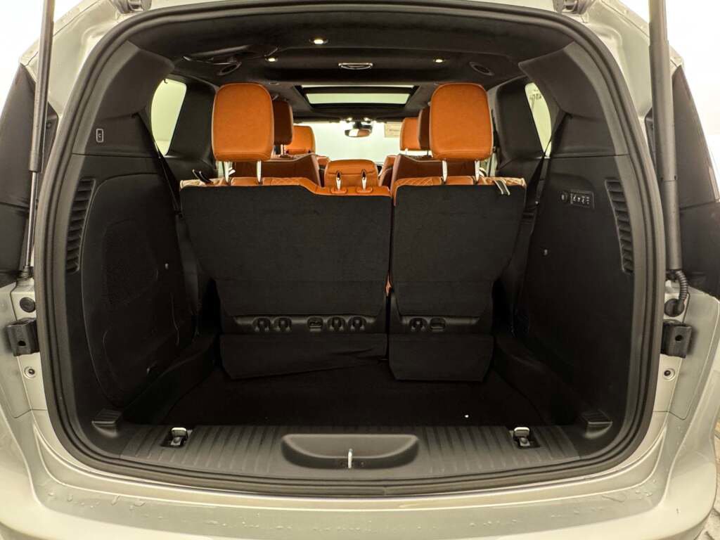 New 2026 Chrysler Pacifica Pinnacle image 18