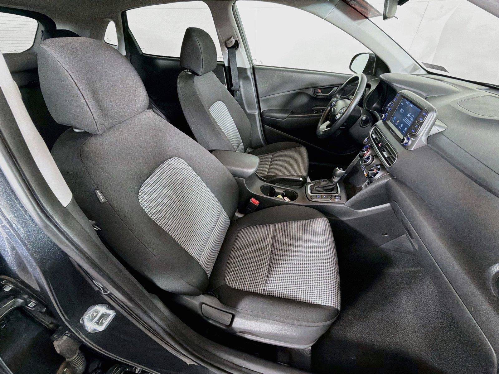 Used 2018 Hyundai Kona SEL AWD/4WD image 29