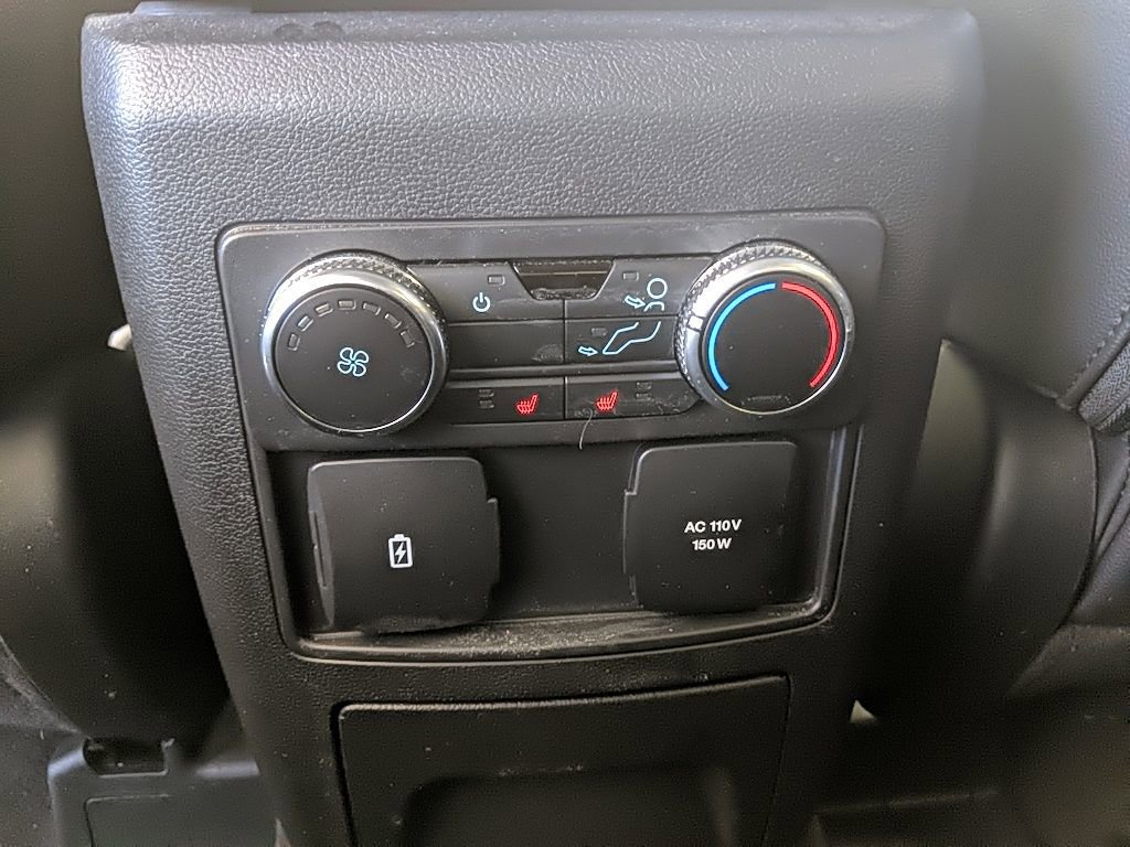 Used 2022 Ford Explorer Limited w/ Equipment Group 301A image 17