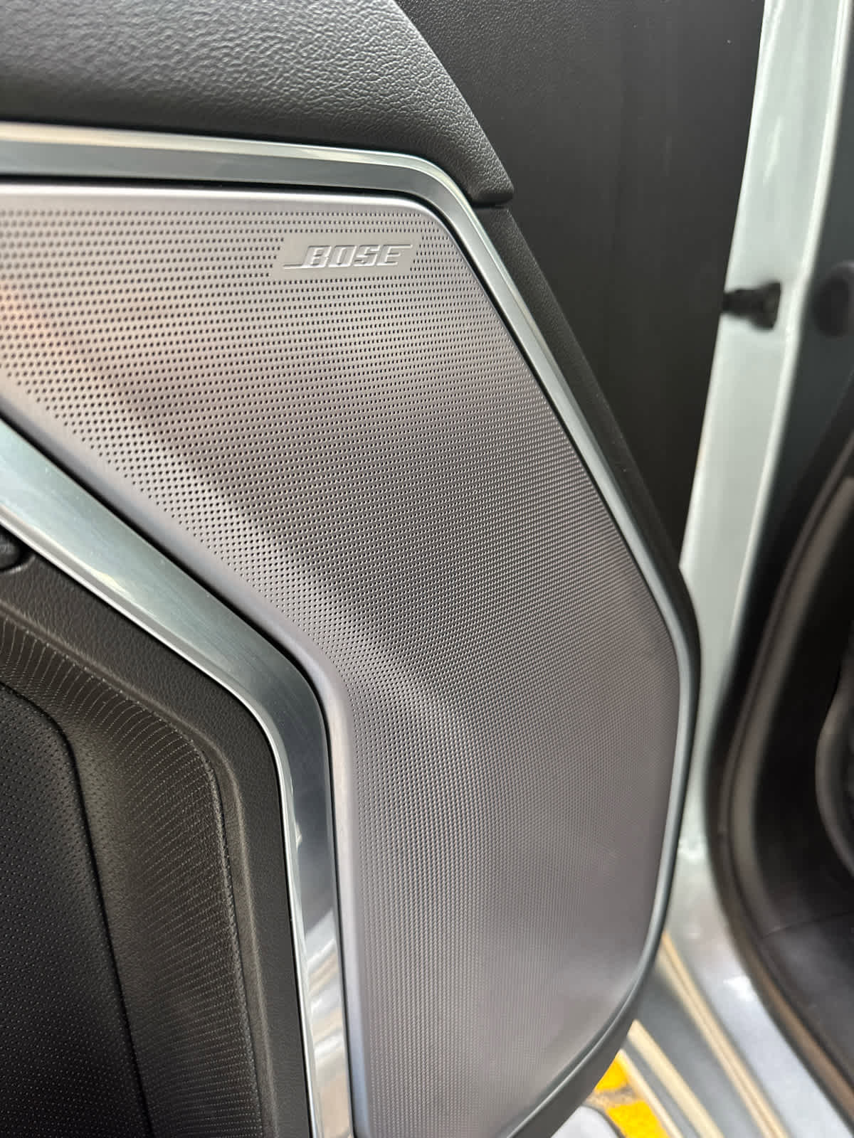 Used 2024 Chevrolet Silverado 3500 High Country w/ Technology Package image 14