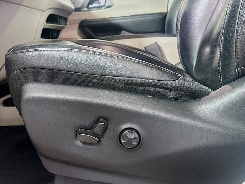 Used 2022 Chrysler Pacifica Touring-L FWD image 19
