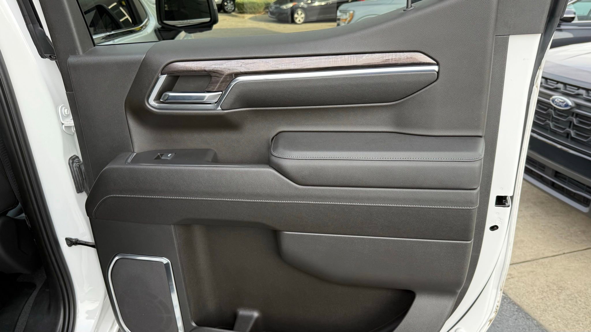 Used 2023 Chevrolet Silverado 1500 LTZ w/ LTZ Convenience Package II image 22