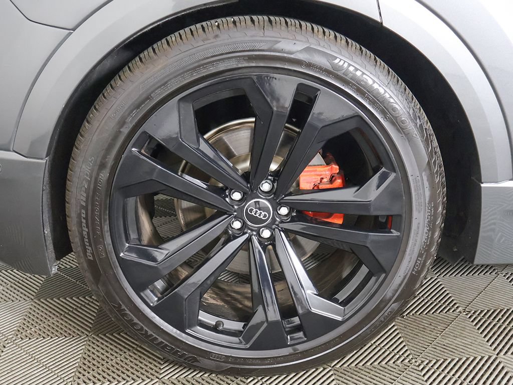 Used 2022 Audi Q8 Prestige w/ Prestige Package AWD/4WD image 24