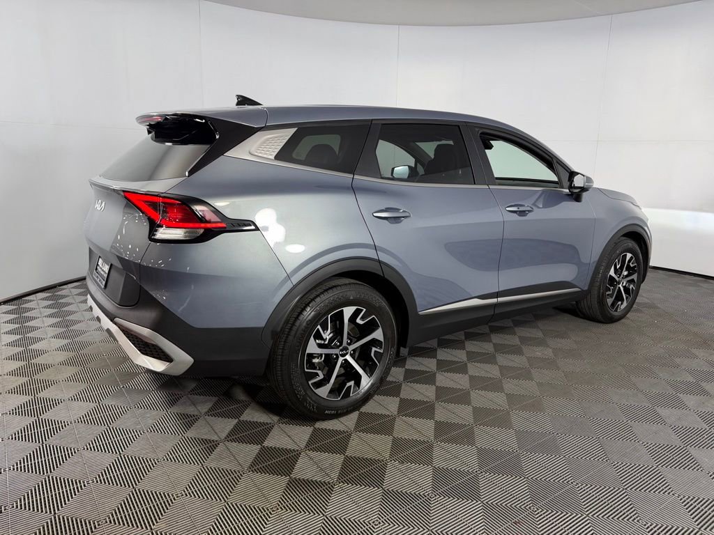 Used 2025 Kia Sportage EX image 5