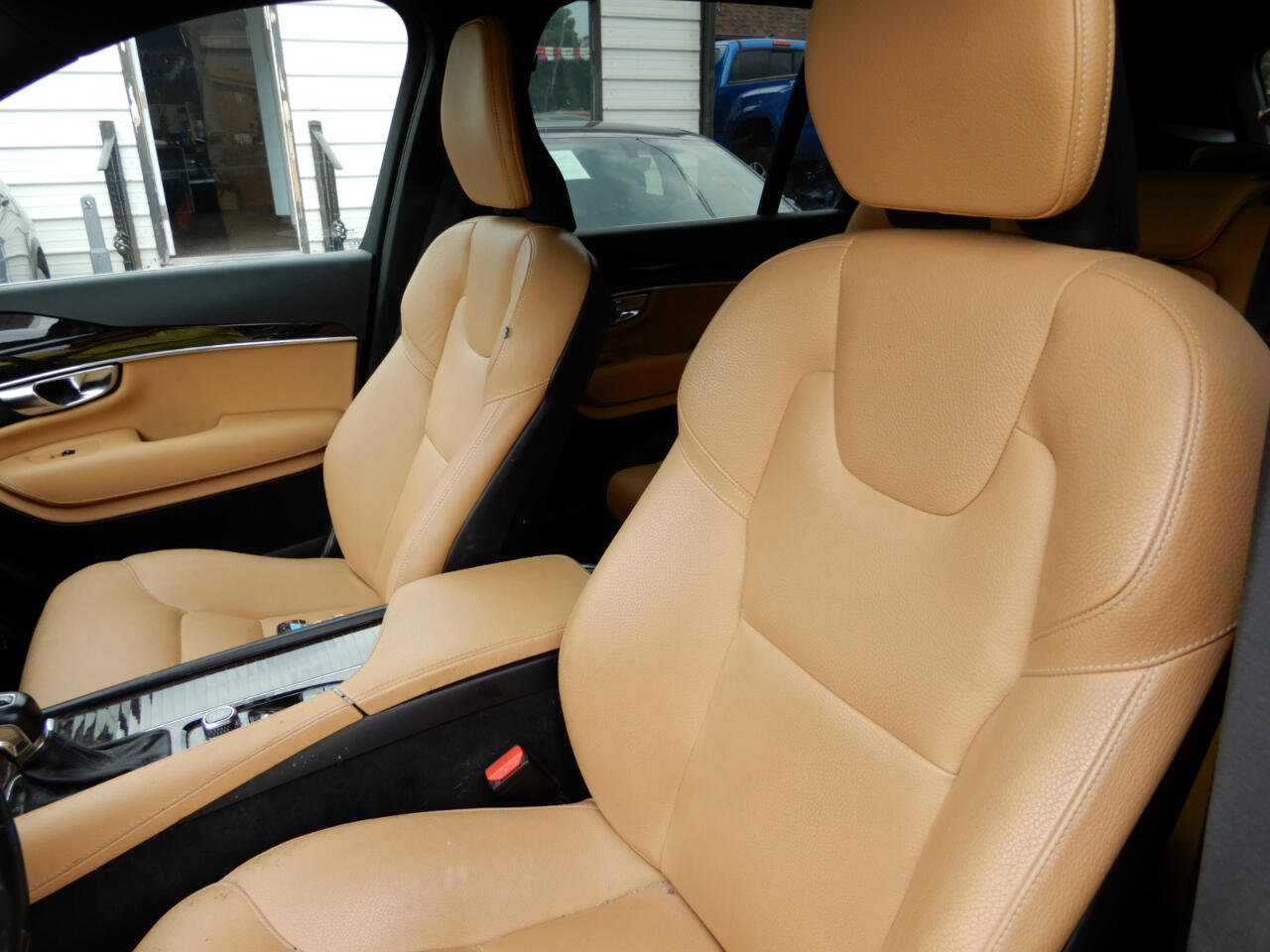 Used 2019 Volvo XC90 T6 Momentum w/ Advanced Package image 13