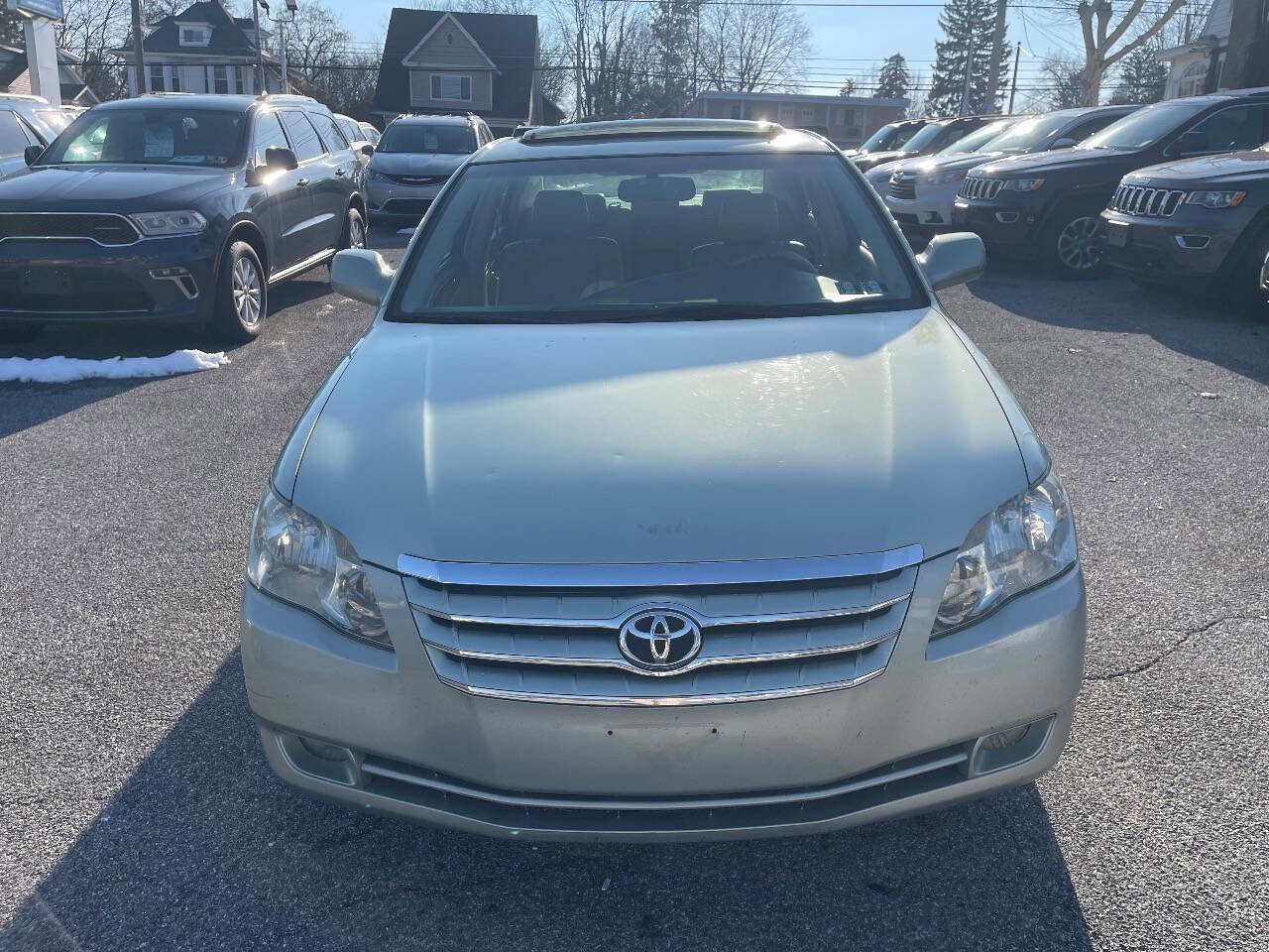 Used 2005 Toyota Avalon XLS image 9