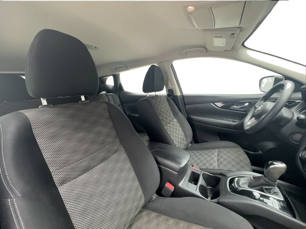 Used 2020 Nissan Rogue Sport SV FWD image 28