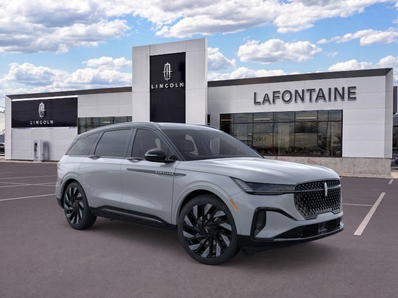 New 2026 Lincoln Nautilus Reserve w/ Jet Appearance Package AWD/4WD image 7