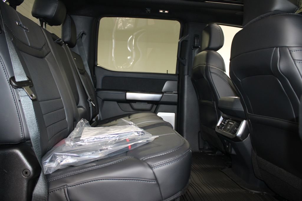 New 2026 Ford F350 4x4 Crew Cab DRW Super Duty image 34