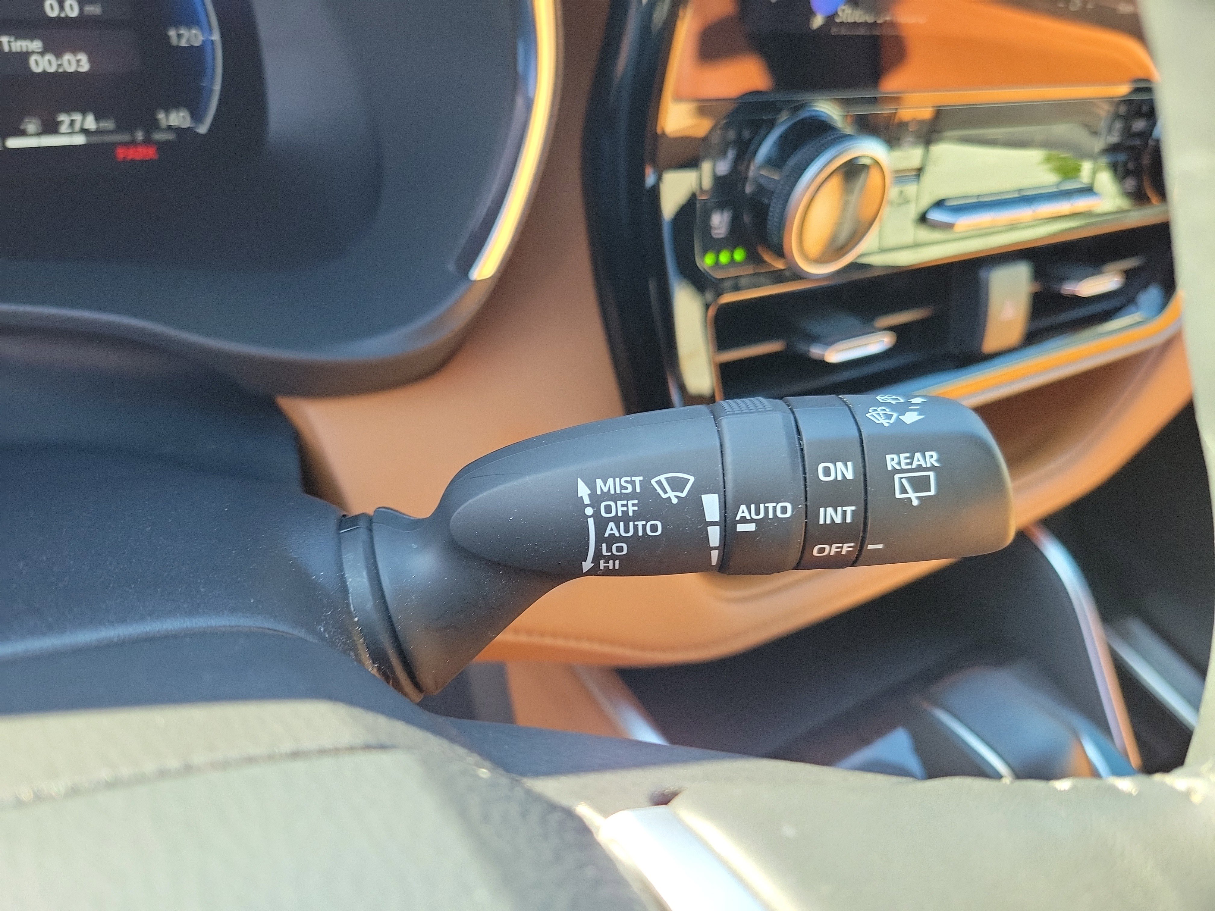 Certified 2025 Toyota Highlander Platinum image 30