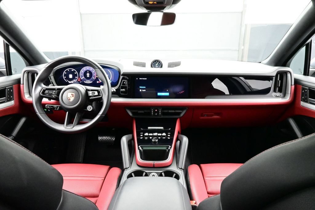 Certified 2025 Porsche Cayenne Coupe AWD/4WD image 20