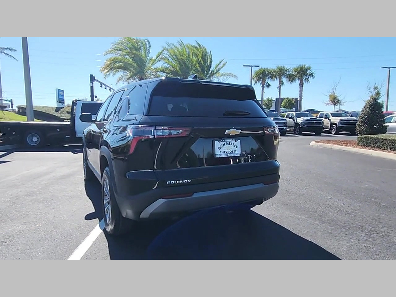 New 2026 Chevrolet Equinox LT w/ Convenience Package II image 17