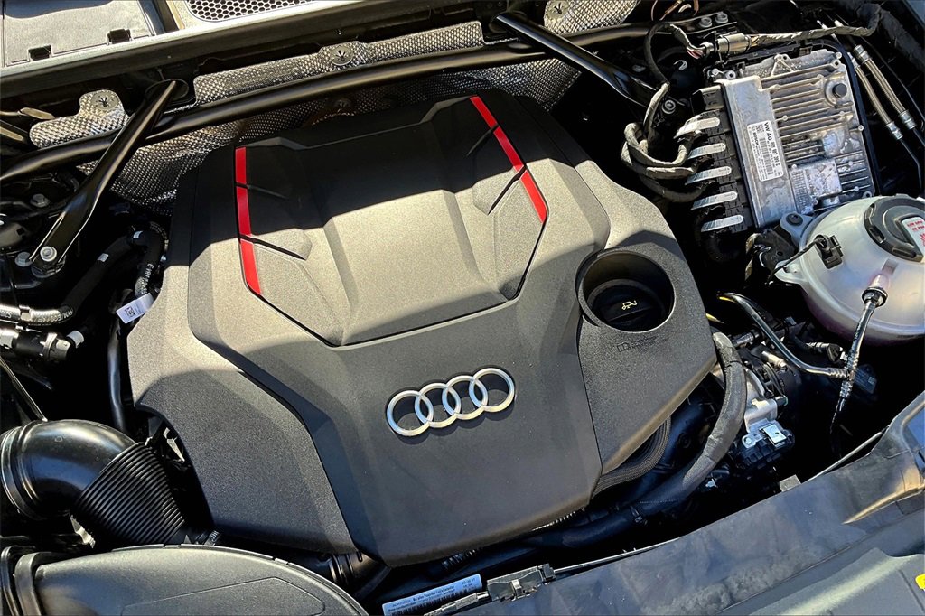 Used 2024 Audi SQ5 Prestige image 31