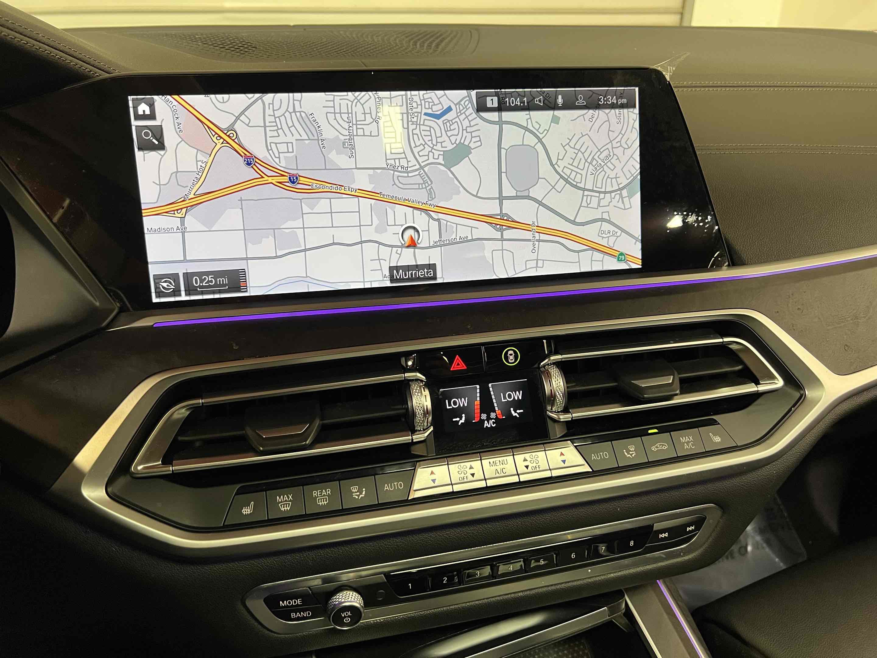 Used 2022 BMW X7 xDrive40i w/ Premium Package AWD/4WD image 7