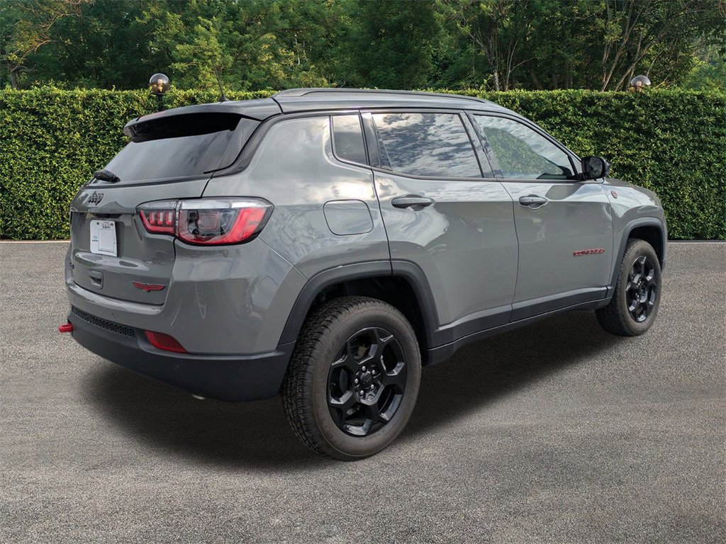 Used 2023 Jeep Compass Trailhawk image 4