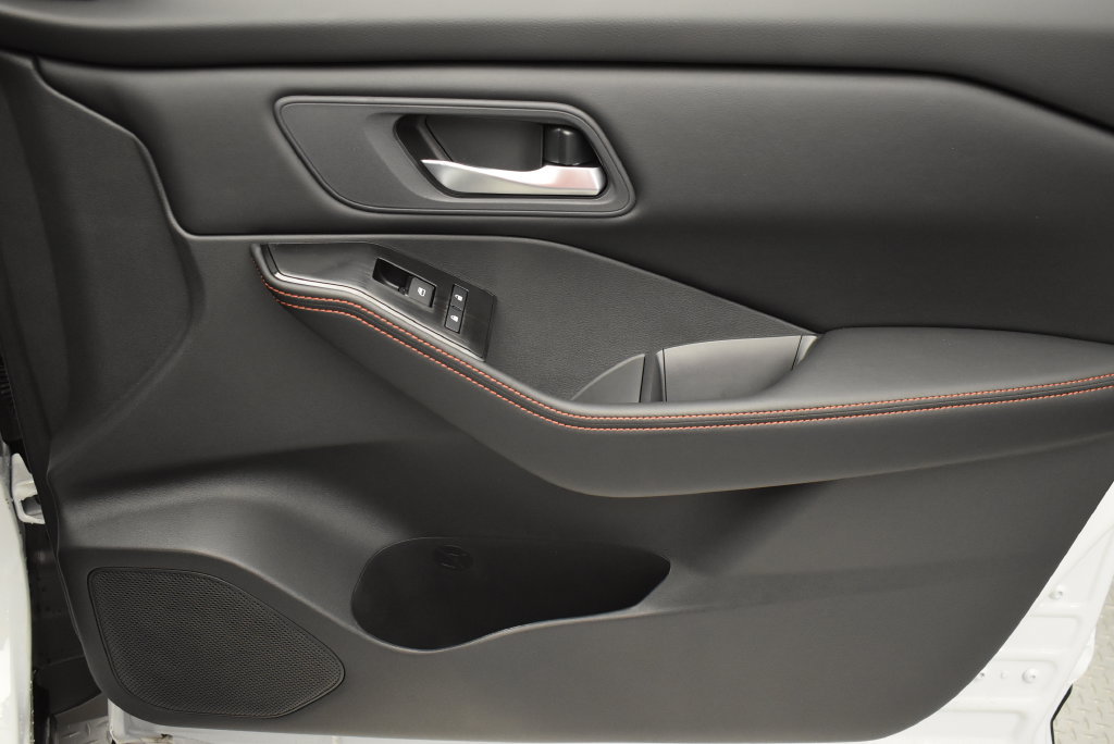 New 2026 Nissan Rogue SV AWD/4WD image 22