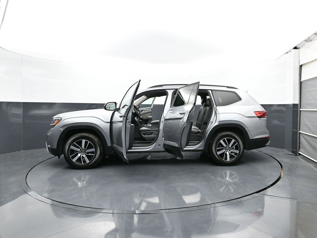Used 2022 Volkswagen Atlas SE AWD/4WD image 34