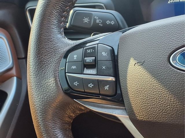 Used 2021 Ford Explorer King Ranch w/ Premium Technology Package AWD/4WD image 32