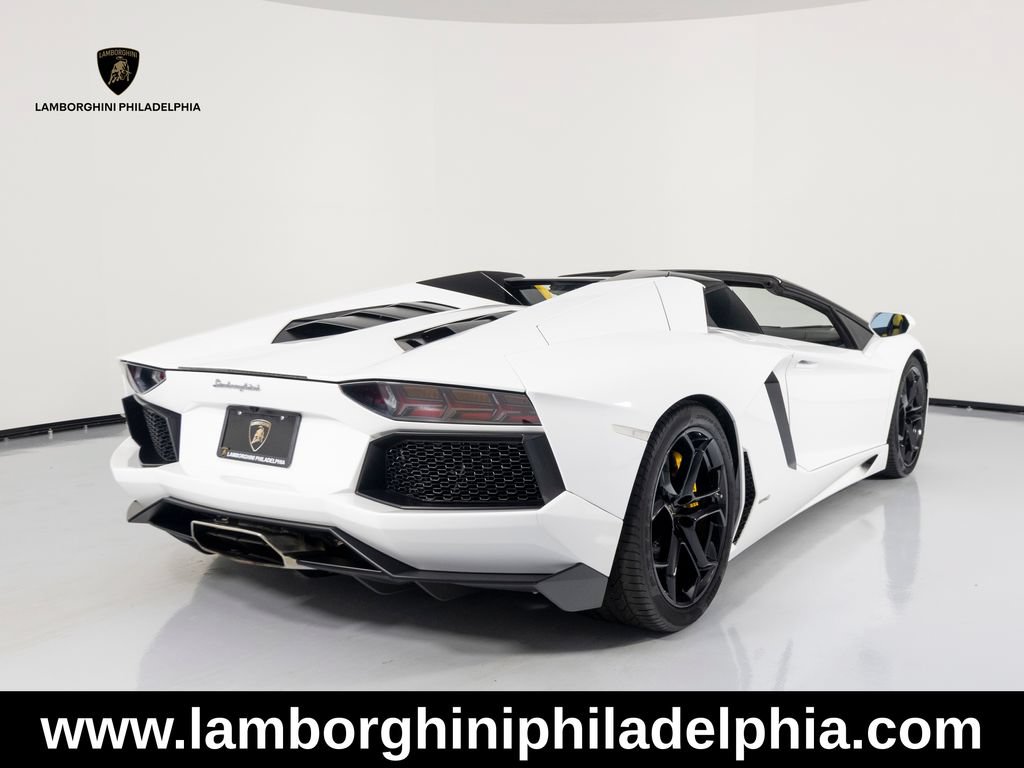 Used 2016 Lamborghini Aventador LP 700-4 AWD/4WD image 6