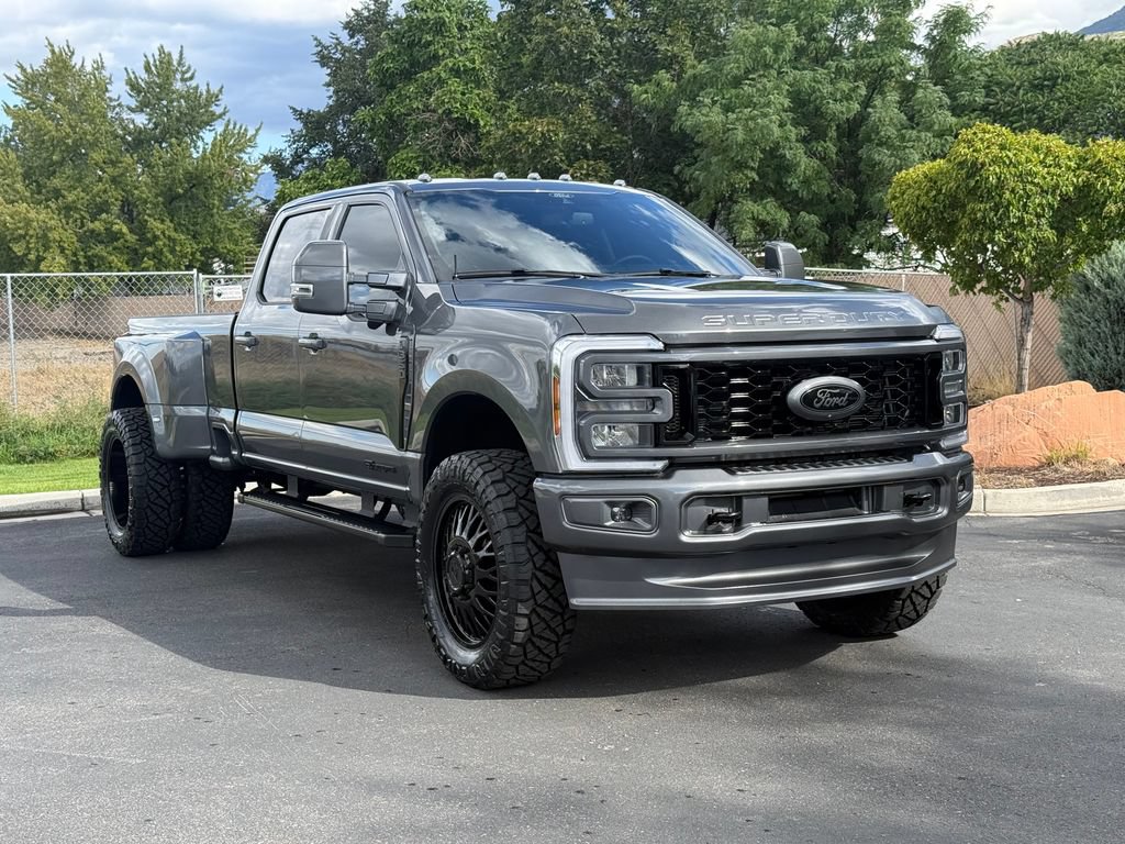 Used 2026 Ford F350 Lariat AWD/4WD image 1