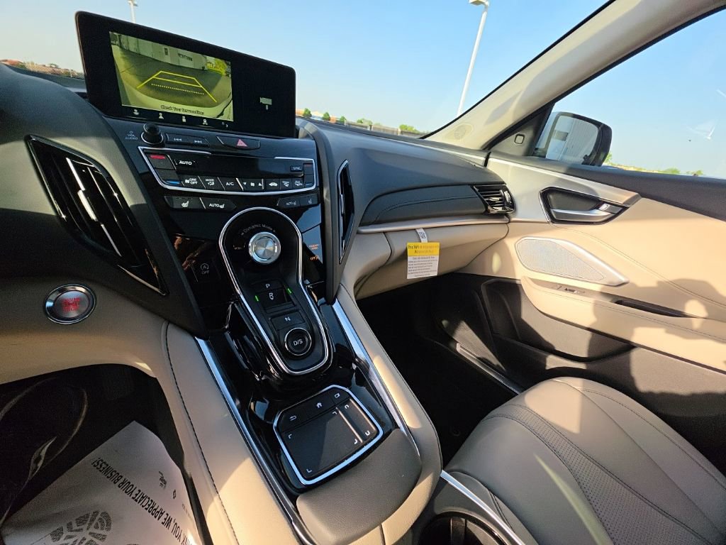 Used 2025 Acura RDX SH-AWD w/ Technology Package image 23