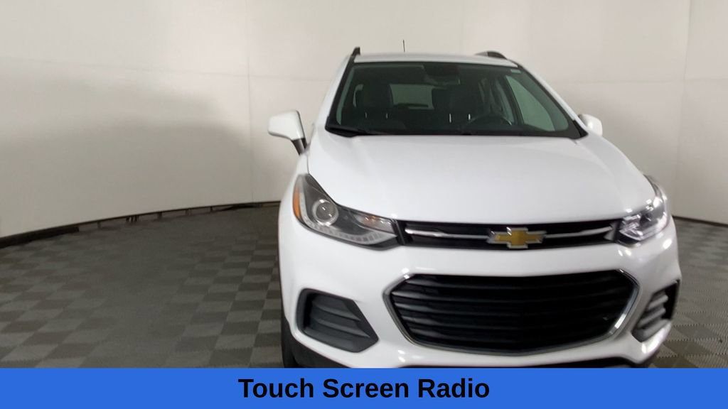 Used 2022 Chevrolet Trax LT w/ LT Convenience Package image 6