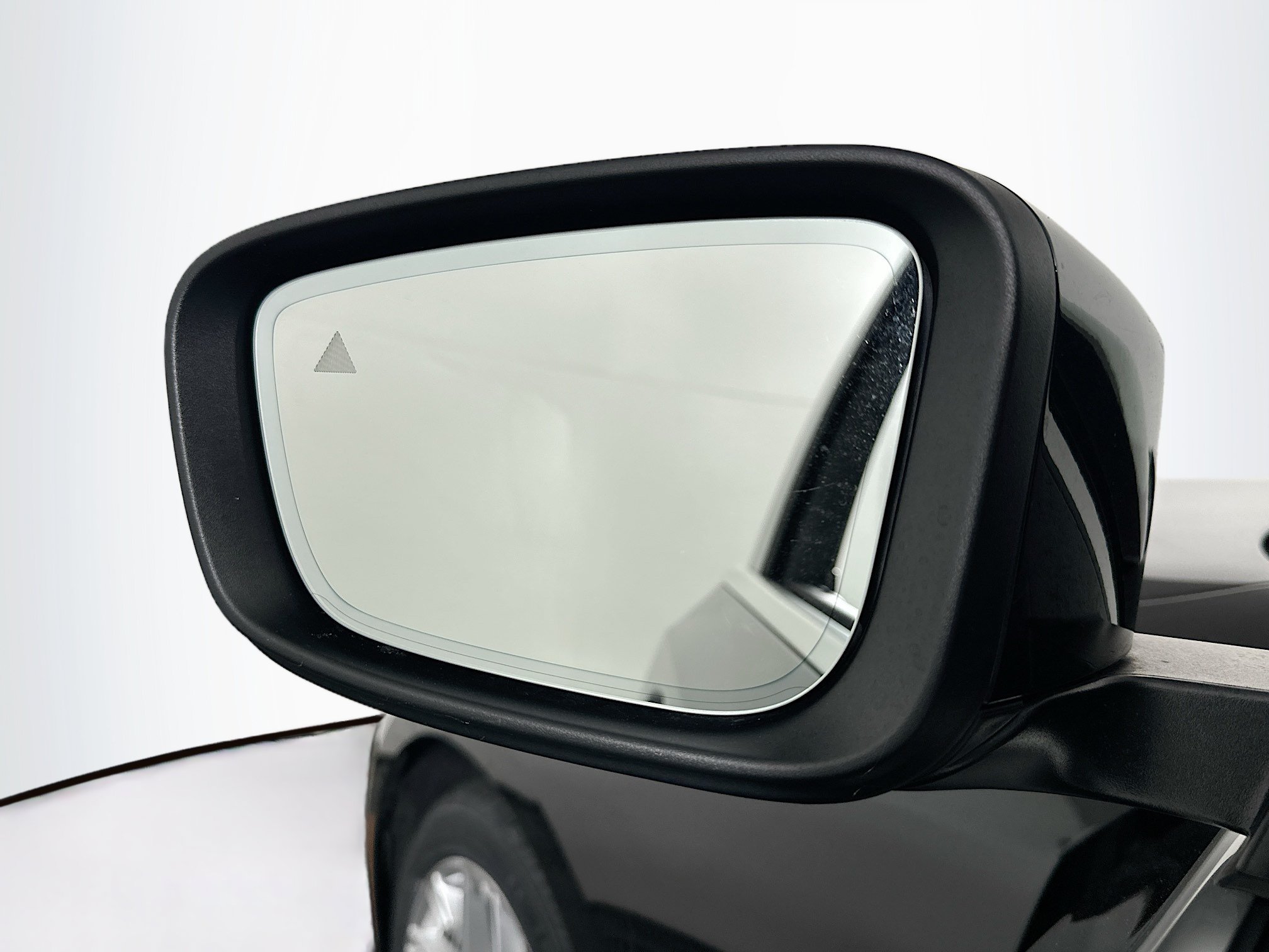 Used 2025 BMW 330i Sedan RWD image 16