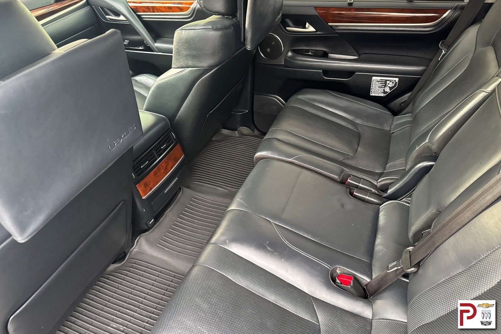 Used 2019 Lexus LX 570 4WD w/ Luxury Package image 14