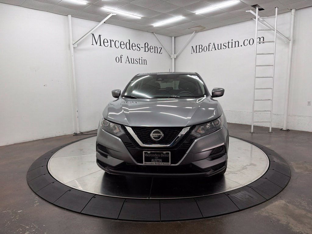 Used 2020 Nissan Rogue Sport S w/ Appearance Package FWD image 2