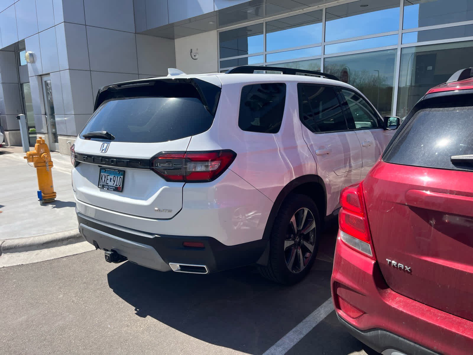 Used 2023 Honda Pilot Elite image 6