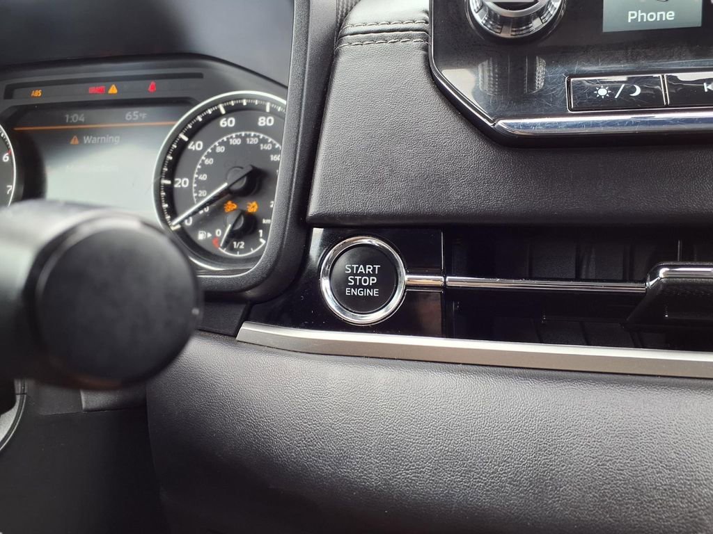 Used 2024 Mitsubishi Outlander SE image 9