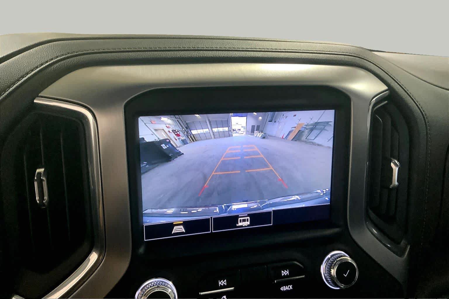 Used 2021 GMC Sierra 1500 SLE w/ X31 Off-Road Package AWD/4WD image 28