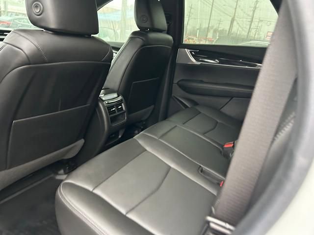 Used 2021 Cadillac XT5 Premium Luxury image 12