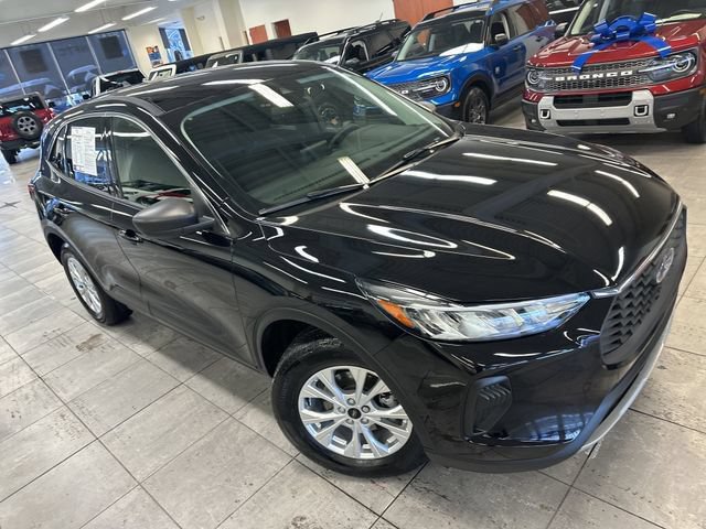 Used 2023 Ford Escape Active AWD/4WD image 10