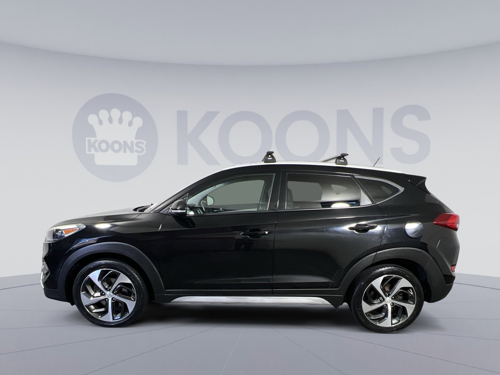 Used 2017 Hyundai Tucson Sport image 2