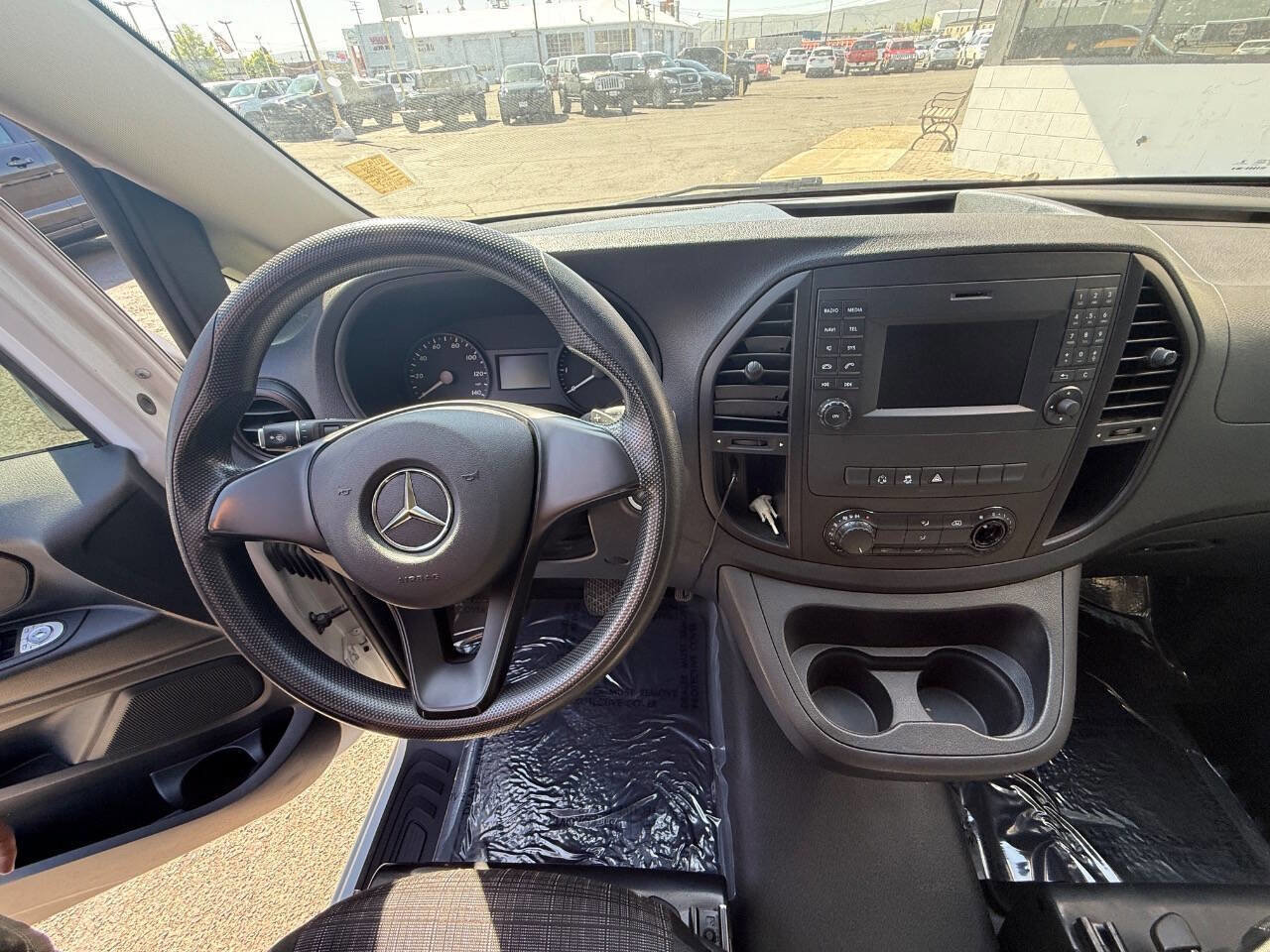 Used 2018 Mercedes-Benz Metris image 10