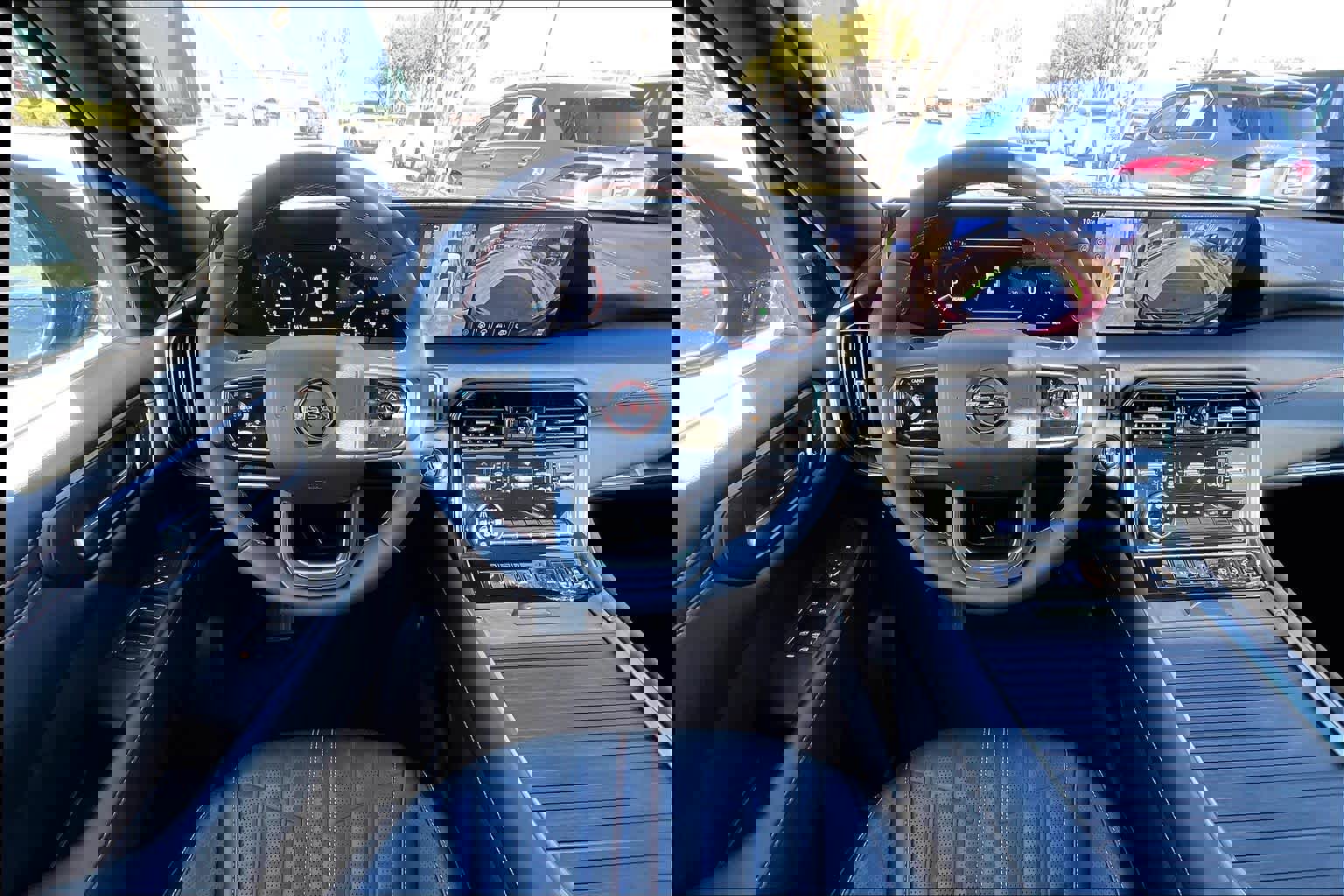 Certified 2025 Nissan Armada PRO-4X w/ Pro-4X Premium Package image 7